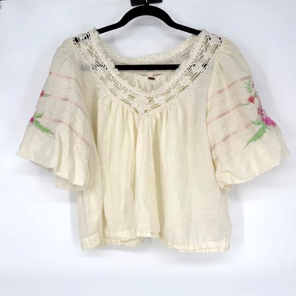 Free People Tops - Free People Bohemia Embroidered Peasant Top XS Cream Boho Puff Sleeve